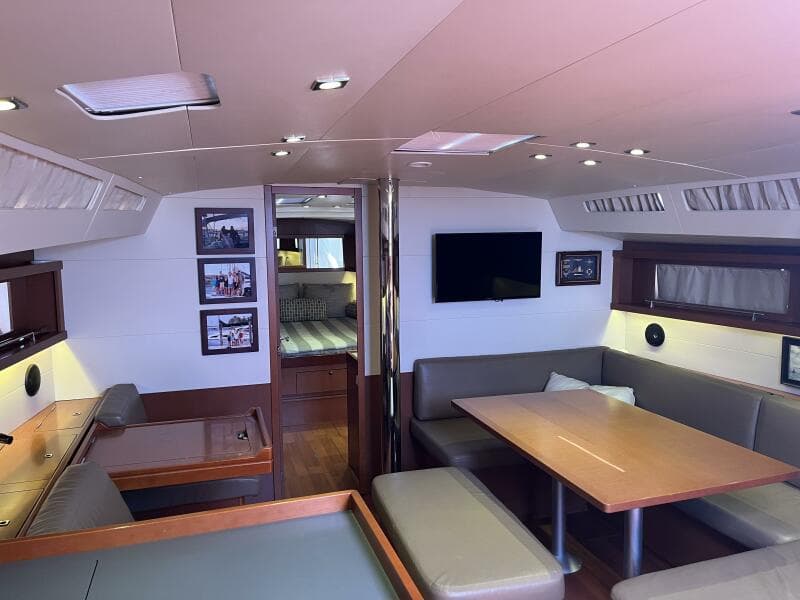 Beneteau Oceanis 48