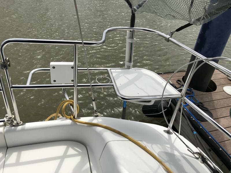 2005 Catalina 320