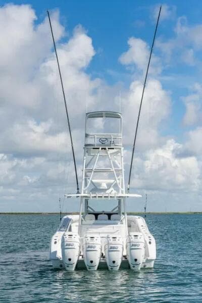 2019 Yellowfin 42 Center Console