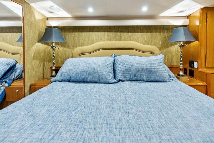 2002 Viking 65 Convertible 'Cajun Queen'