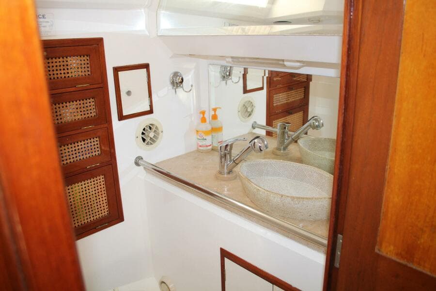 1974 Camper & Nicholsons Center Cockpit