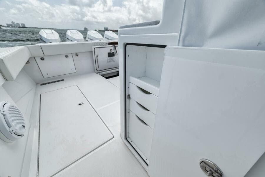 2024 Front Runner 47 CC