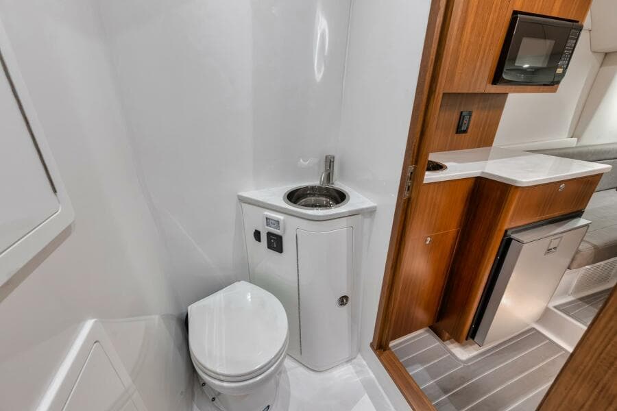 2024 Front Runner 47 CC