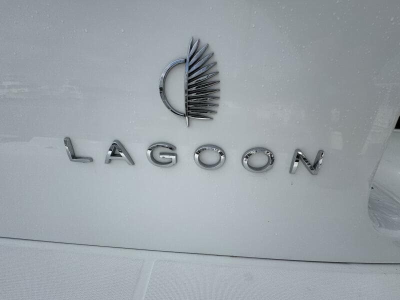 2022 Lagoon 46