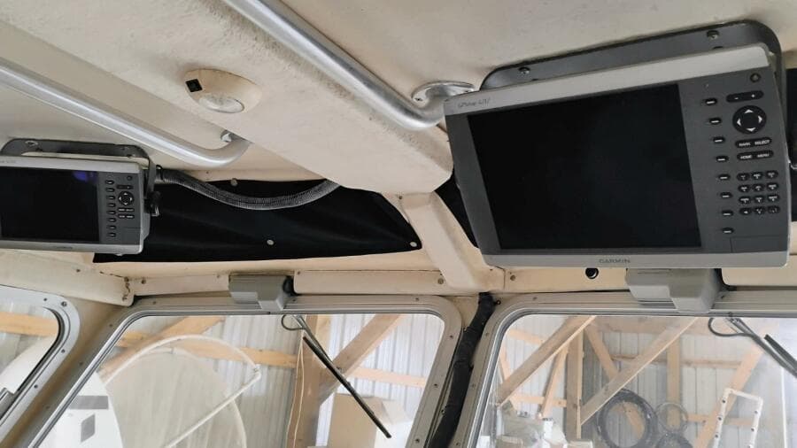 2009 McKee Craft Pilothouse 28