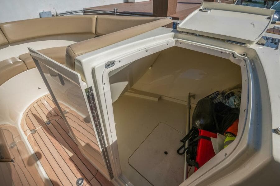 2013 Chris-Craft Launch 32