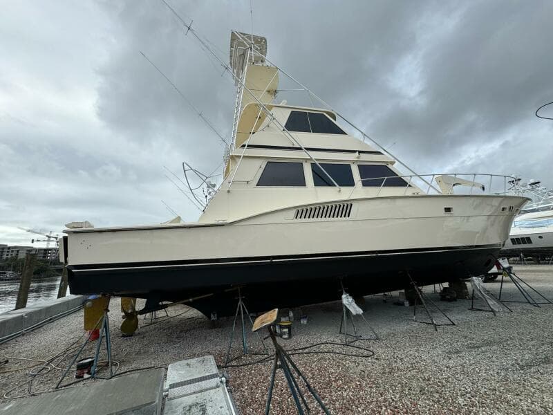 1985 Hatteras Enclosed Bridge - Photo 35