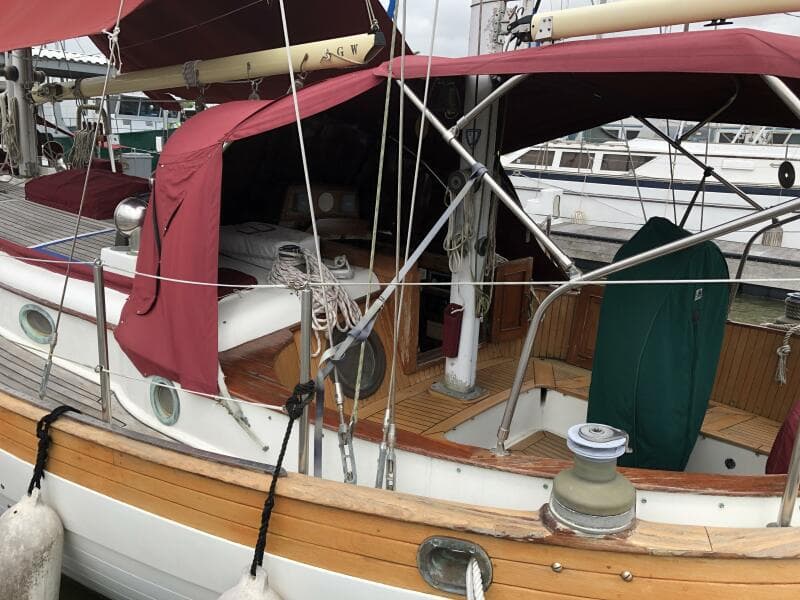 HC 43 Irreversible Cockpit