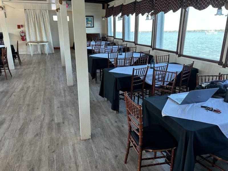 1984 Commercial Vinette 99 Paddle Wheel