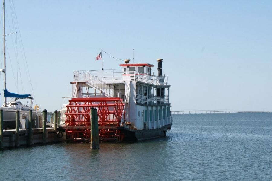 1984 Commercial Vinette 99 Paddle Wheel