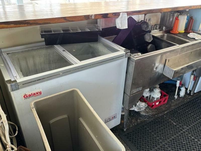 1984 Commercial Vinette 99 Paddle Wheel