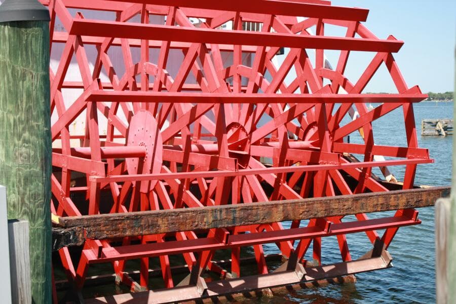 1984 Commercial Vinette 99 Paddle Wheel