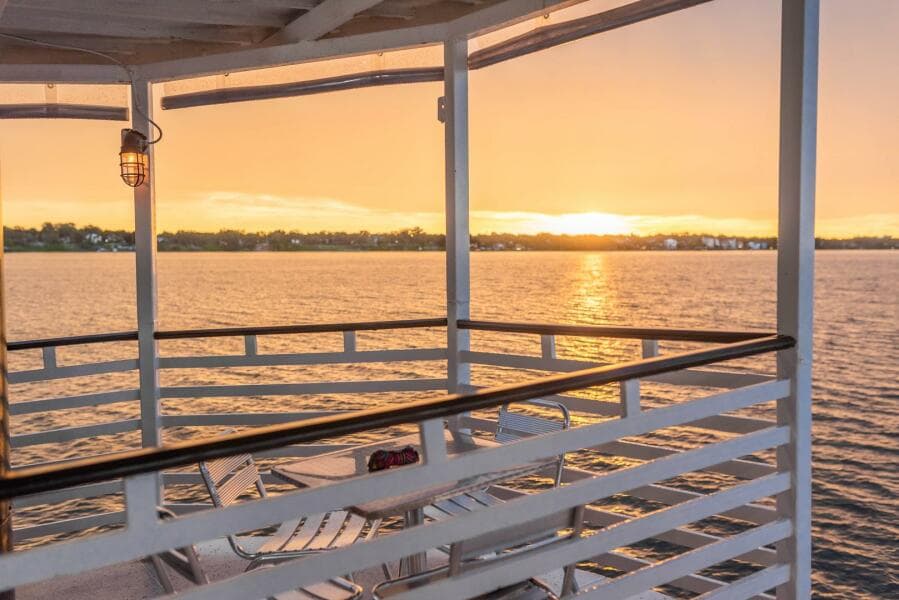 1984 Commercial Vinette 99 Paddle Wheel