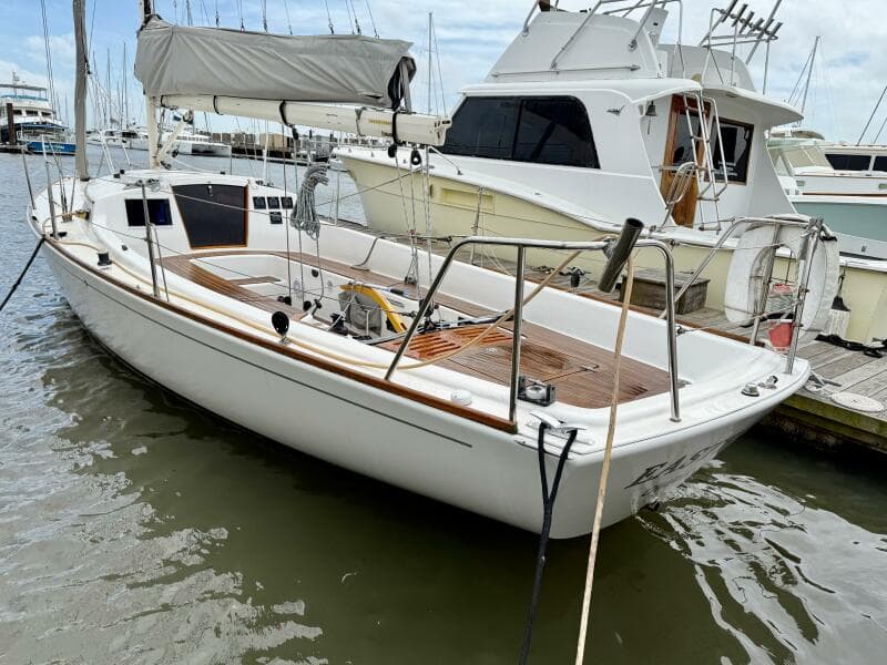 2009 e Sailing Yachts e Sailing Yachts e33