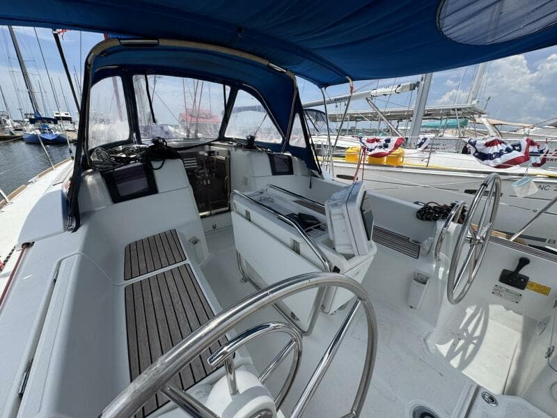 2018 Jeanneau Sun Odyssey 389