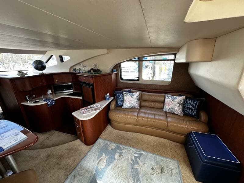 2005 Silverton 35 Motor Yacht
