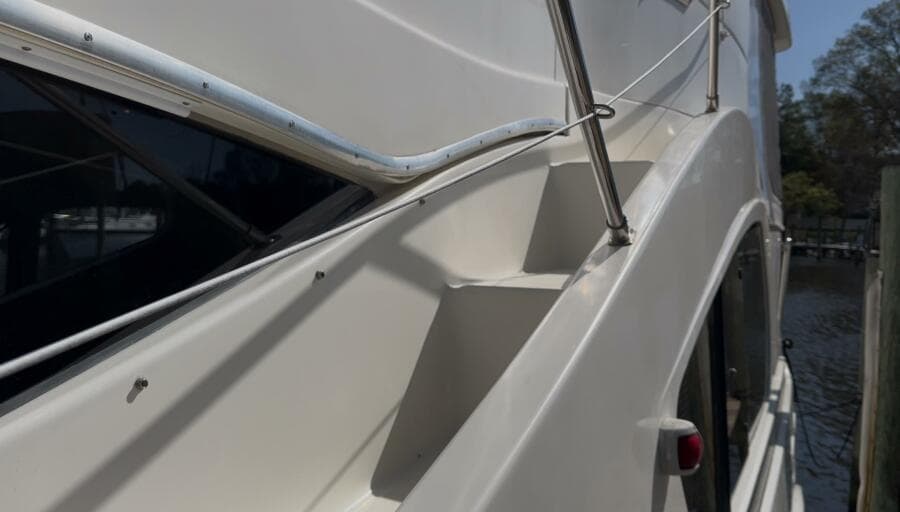 2005 Silverton 35 Motor Yacht