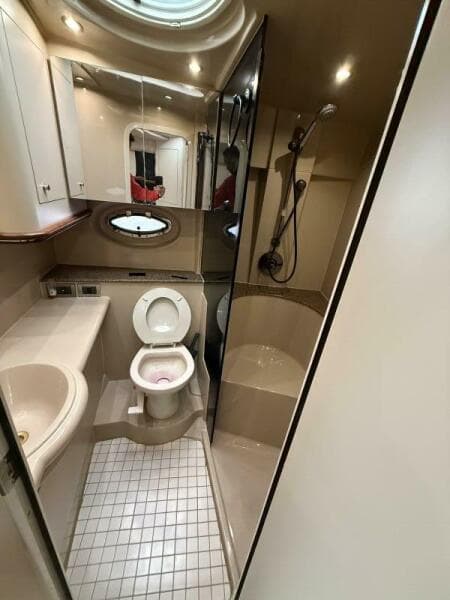 2001 Cruisers 3672 Express