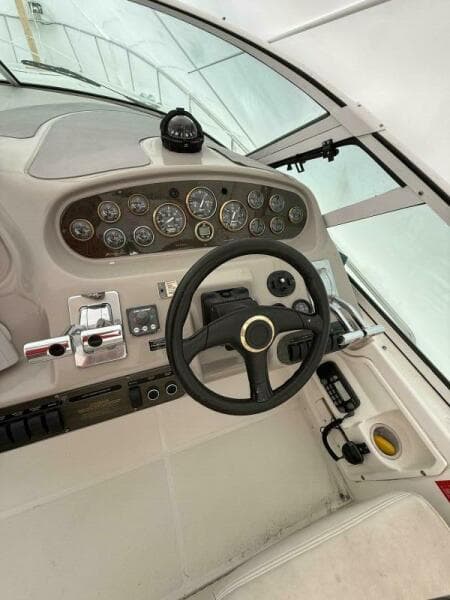 2001 Cruisers 3672 Express