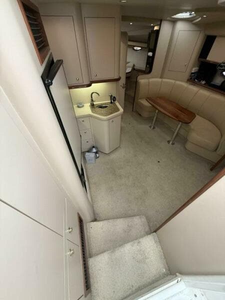 2001 Cruisers 3672 Express