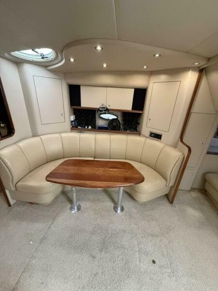 2001 Cruisers 3672 Express