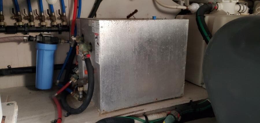 2012 Sea Ray 450 Sedan Bridge