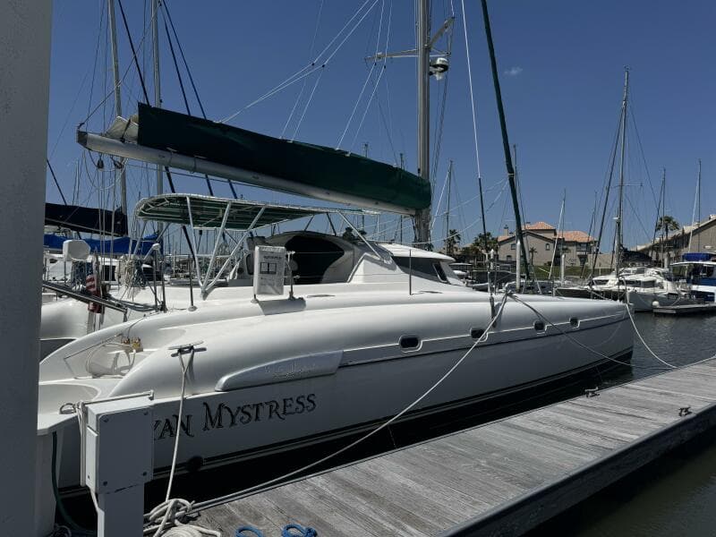 1999 Fountaine Pajot Bahia 46