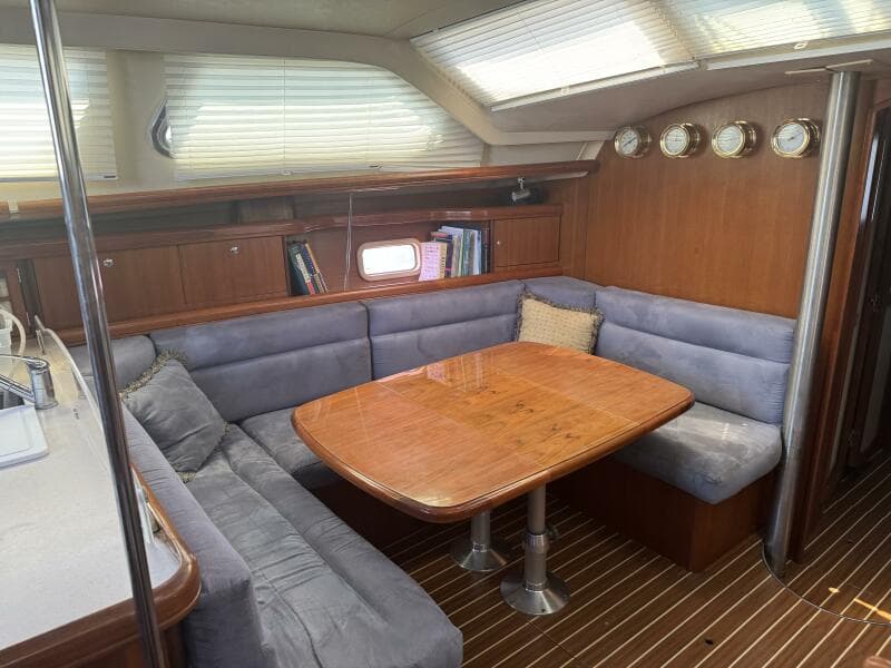 2007 Hunter Deck Salon