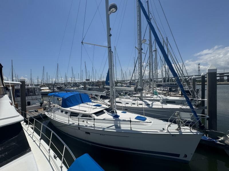 2007 Hunter Deck Salon