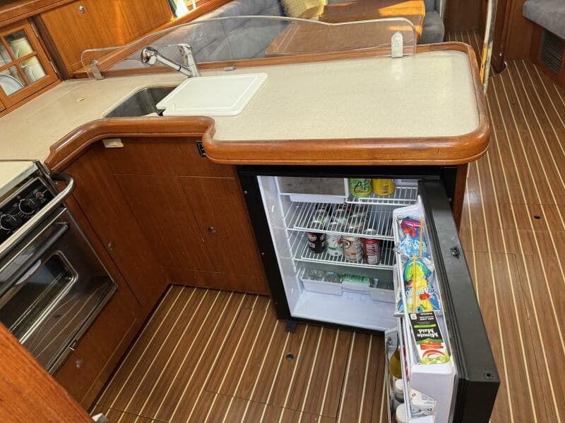 2007 Hunter Deck Salon