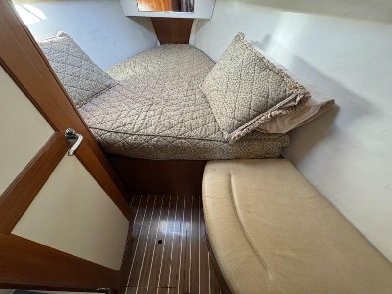 2007 Hunter Deck Salon