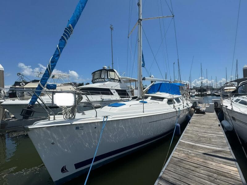 2007 Hunter Deck Salon