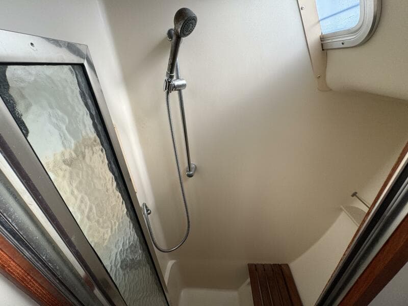 2007 Hunter Deck Salon