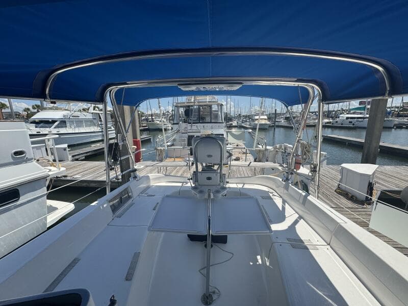 2007 Hunter Deck Salon