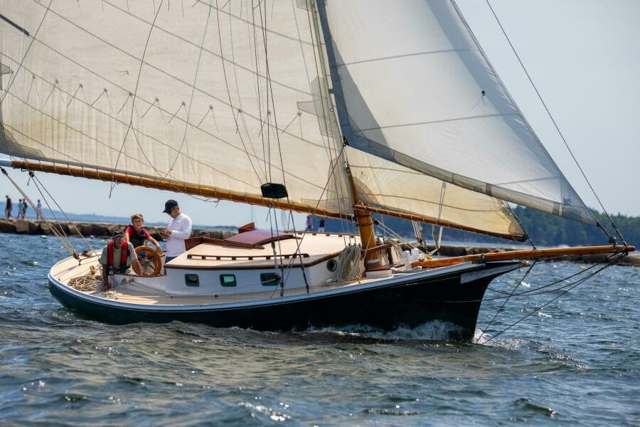 Amicitia under sail close up