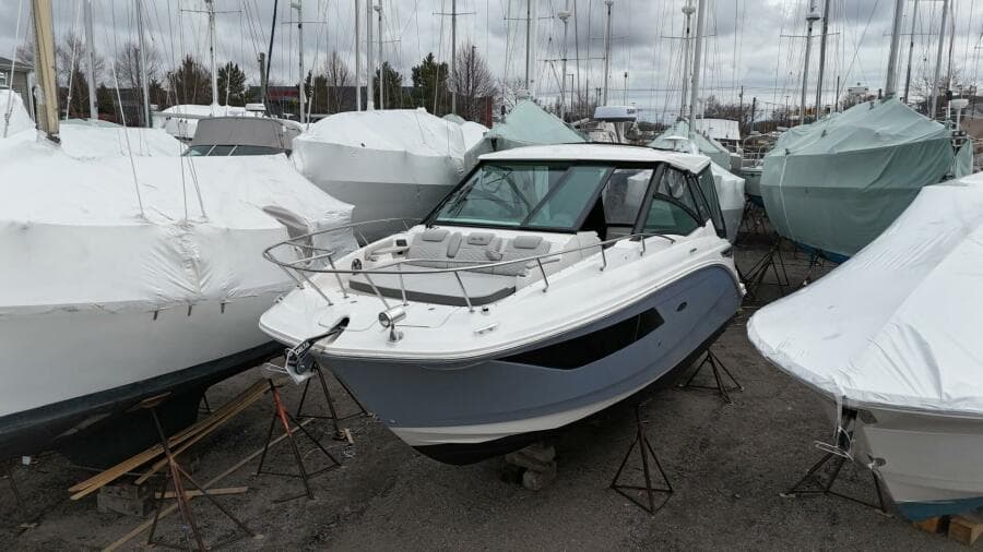 2023 Sea Ray 320 Sundancer - Photo 10