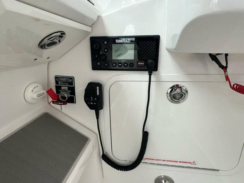 2023 Sea Ray 320 Sundancer - Photo 33