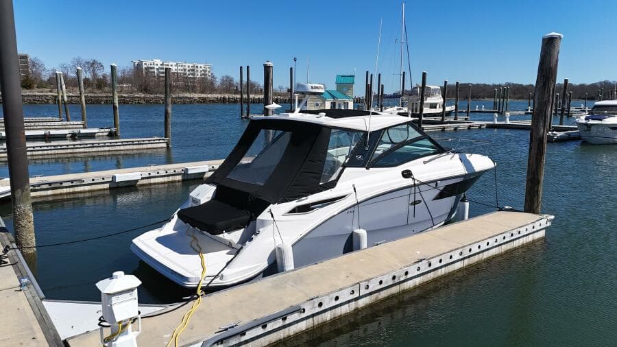 2023 Sea Ray 320 Sundancer - Photo 6