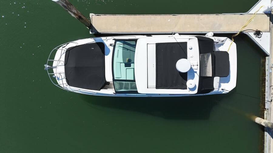 2023 Sea Ray 320 Sundancer - Photo 9