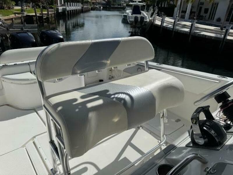 2008 Fountain 34 Center Consoles