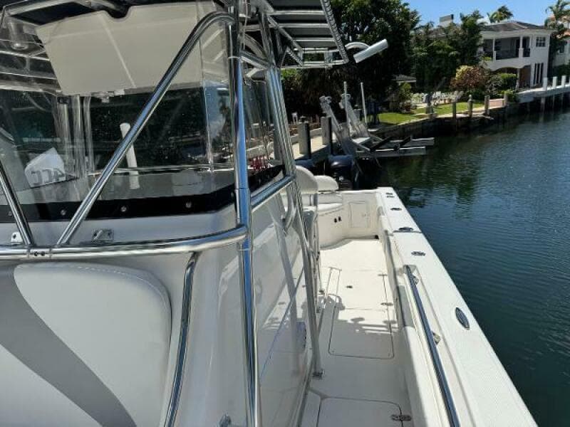 2008 Fountain 34 Center Consoles