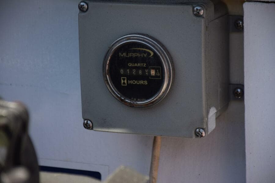 Port Side Hour Meter Reading 1281