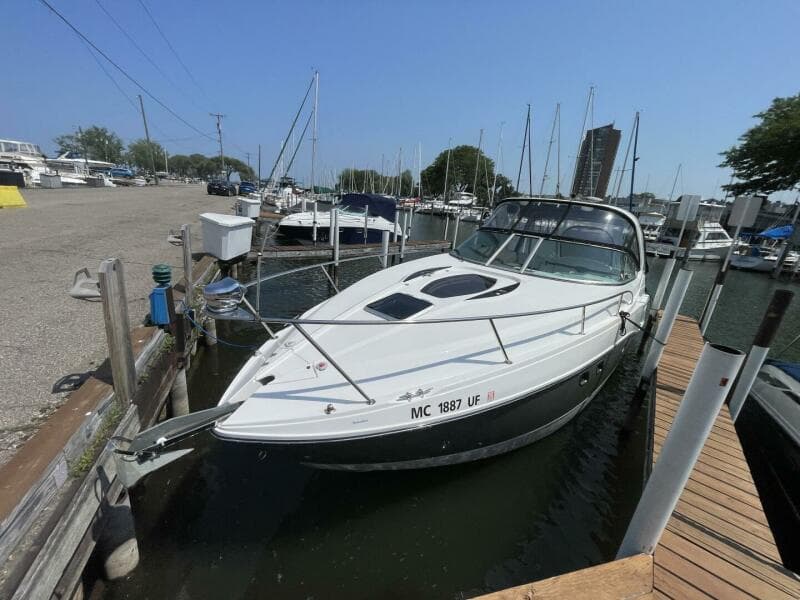 2013 Rinker 310 Express Cruiser