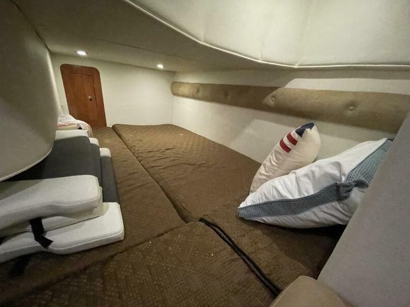 2013 Rinker 310 Express Cruiser