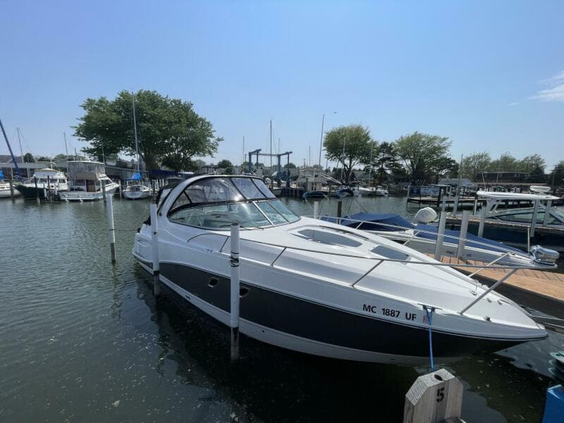 2013 Rinker 310 Express Cruiser