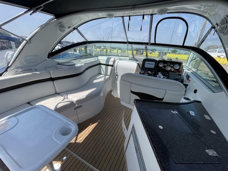2013 Rinker 310 Express Cruiser