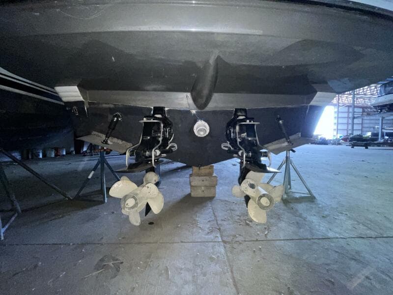 2013 Rinker 310 Express Cruiser