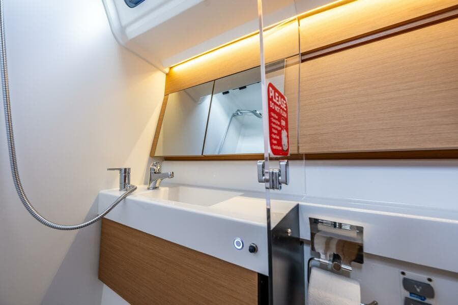 2022 Jeanneau Sun Odyssey 410