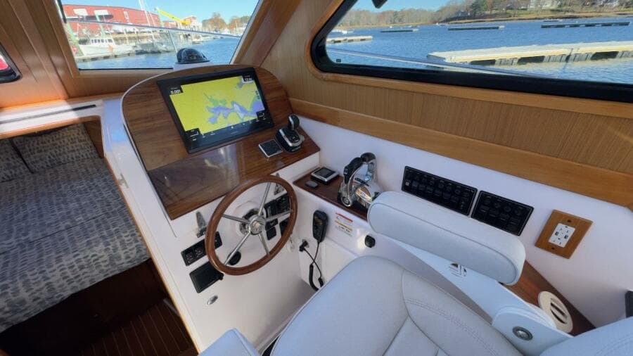 2022 True North 34 Outboard Express