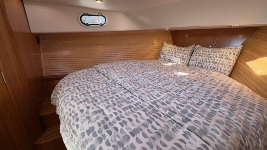 2022 True North 34 Outboard Express